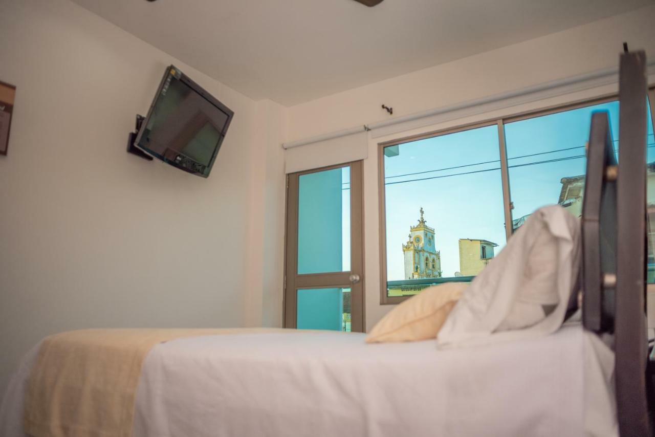 Onoma Hotel Lorica Ngoại thất bức ảnh